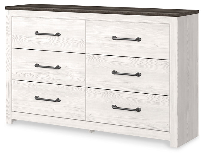 Gerridan Queen Panel Bed with Dresser and 2 Nightstands