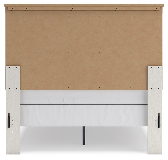 Linnocreek  Panel Bed