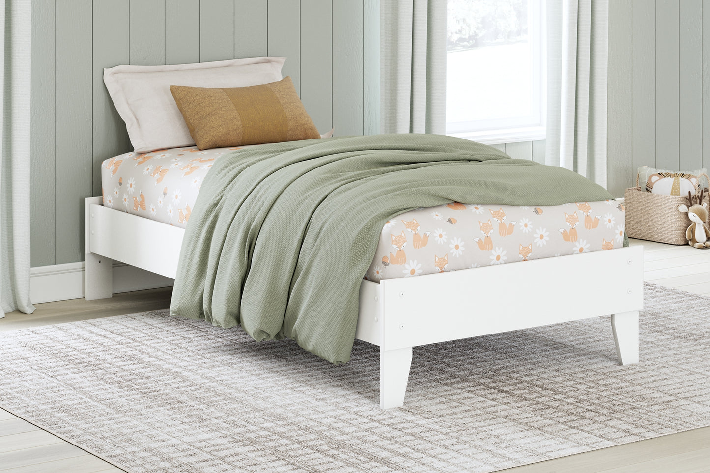 Hallityn Twin Platform Bed with Dresser